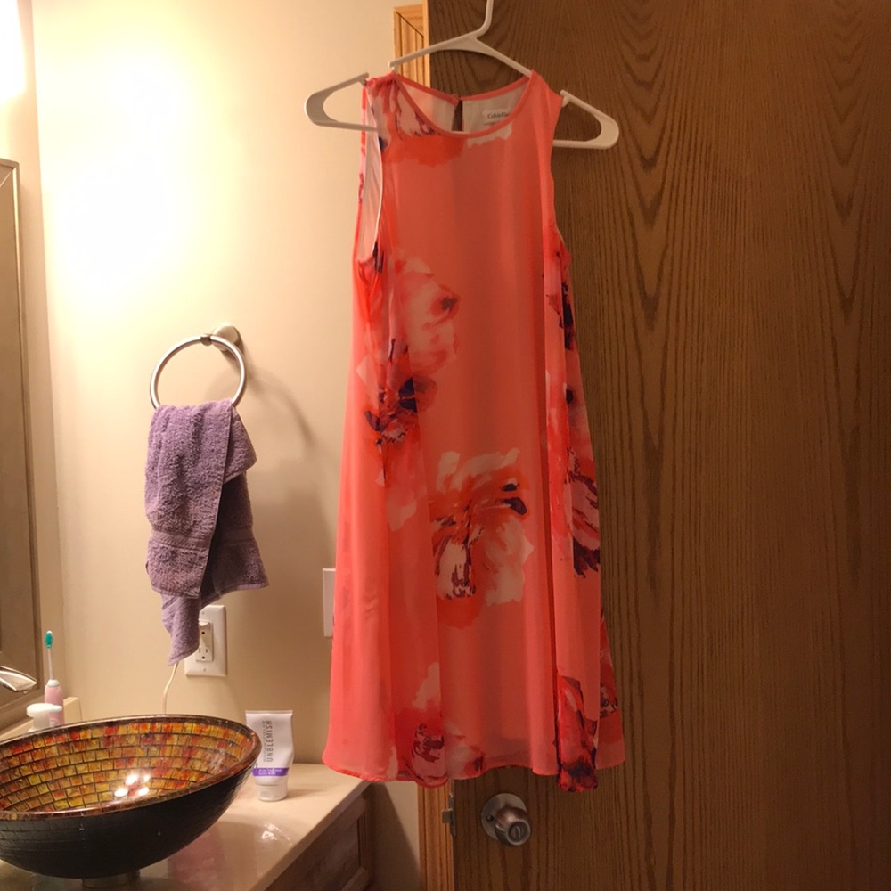 Calvin Klein cute pink floral dress! 💗